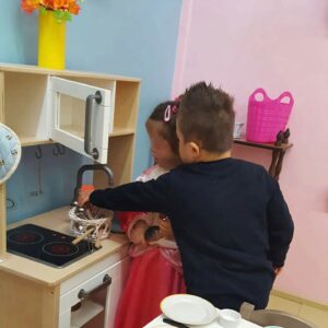 Can Yaman for Children en apoyo a los niños con síndrome de Down